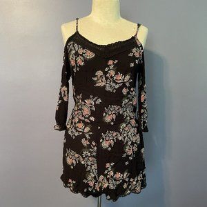 Mudd Cold Shoulder Floral Romper
